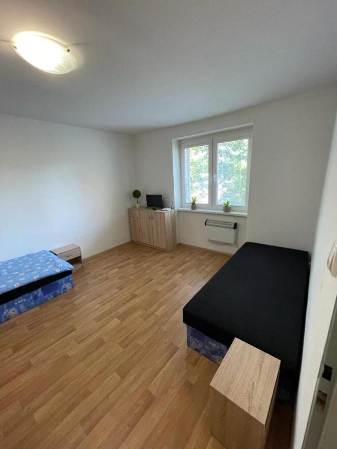 Apartmany - Skolni Chomutov Exterior foto